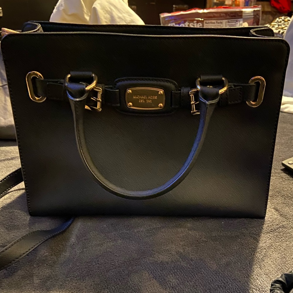 Micheal kors Hamilton small satchel Preowned